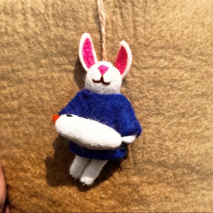 A Little Bunny - WeDesignWool