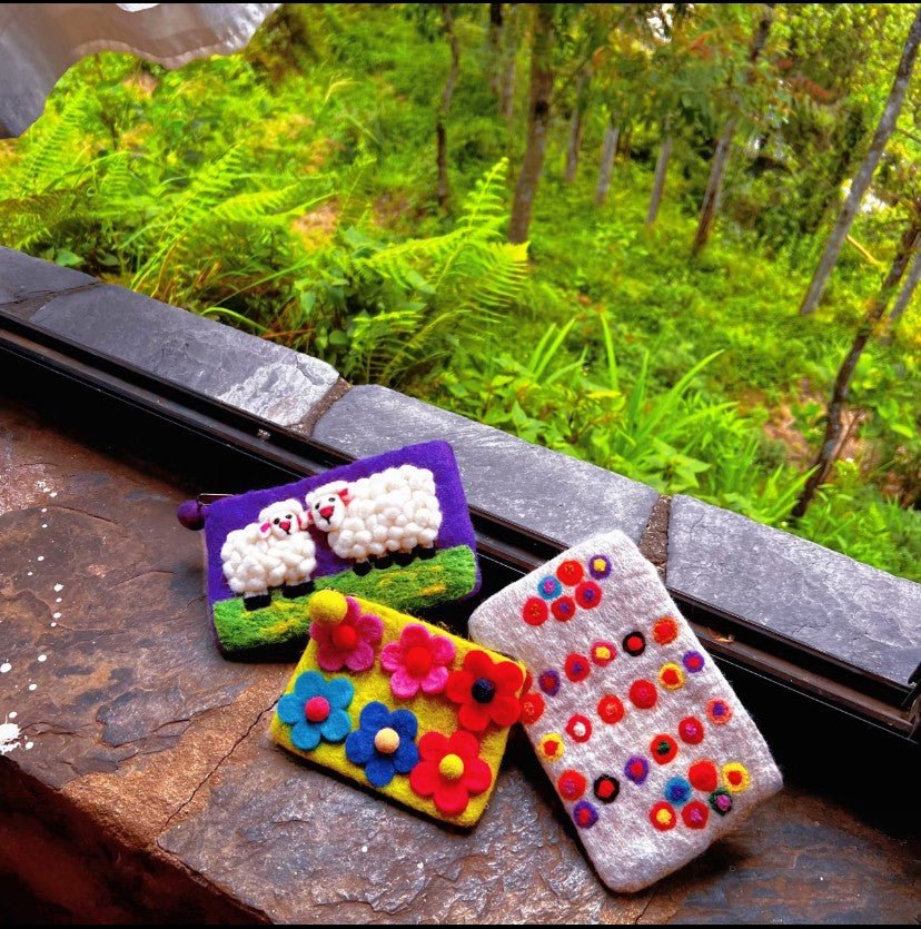 Pure Handmade Wool Felt Wallet Card Case Clutch Bag - WeDesignWool