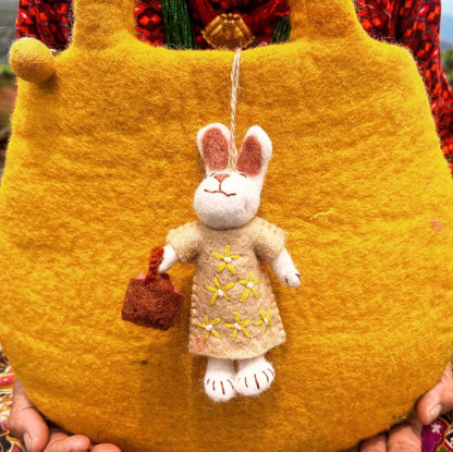 A Little Bunny - WeDesignWool