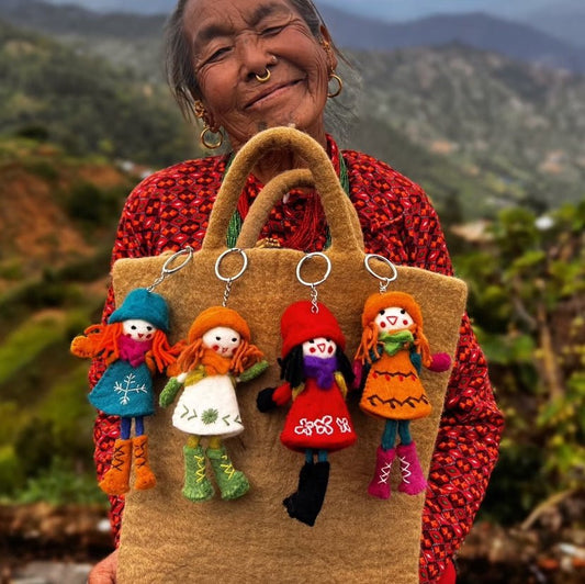 Backpack Girl - WeDesignWool