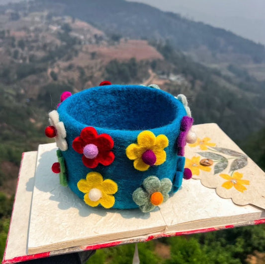 Handmade Wool Felt Organizer - WeDesignWool
