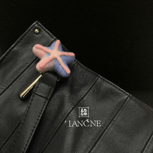 ⭐️🌸Pretty Pink Starfish Wool Felt Brooch & Charm - WeDesignWool